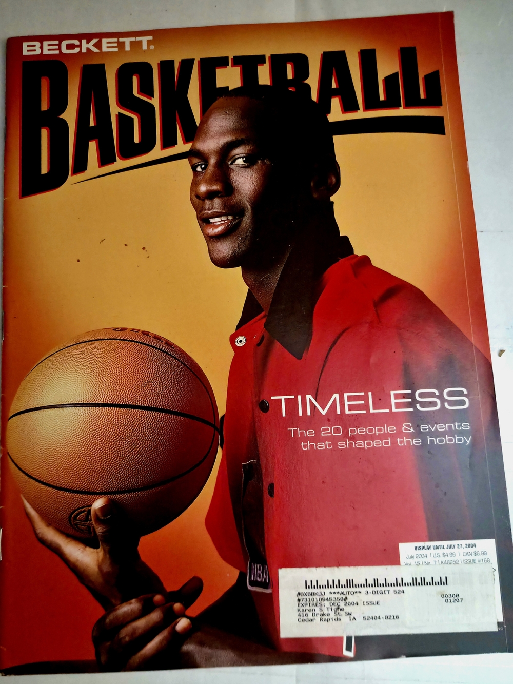 Beckett Simonon Bold Red & Orange Basketball Cover
